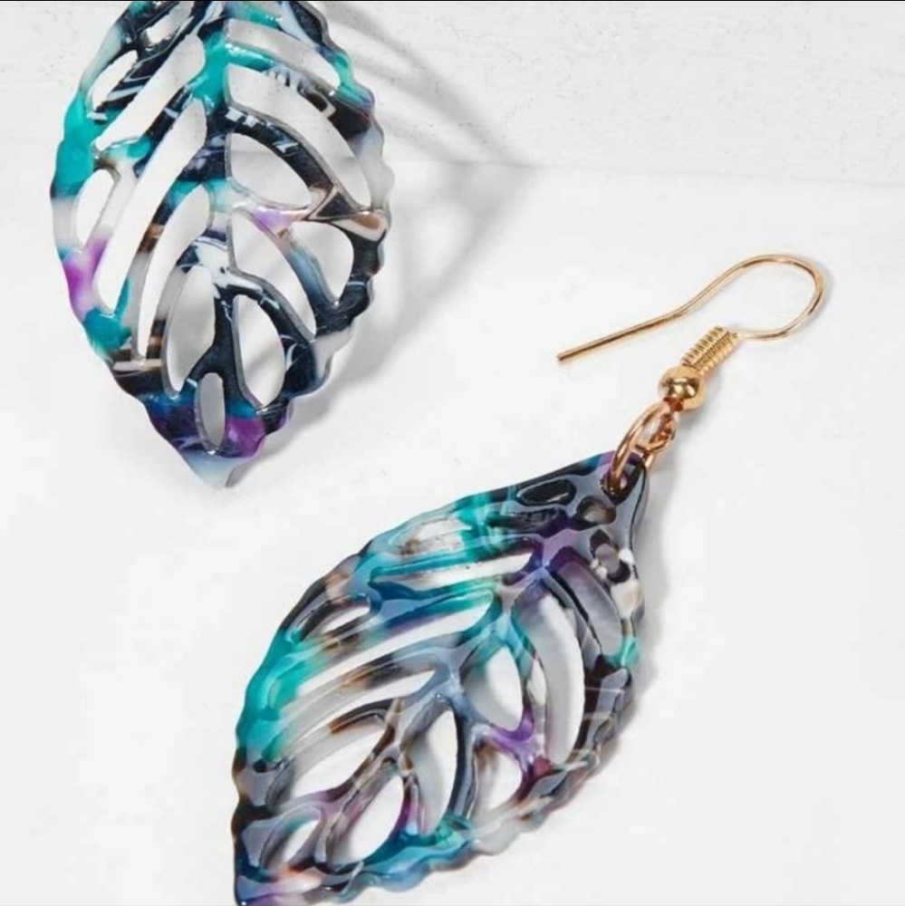 New Marbled Leaf Drop Earrings - Picture 4 of 4
